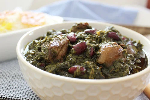 10 ترفند طلایی در طرز تهیه و روش سرخ کردن سبزی قرمه سبزی 3 آموزش فوت و فن های سرخ کردن سبزی قرمه سبزی