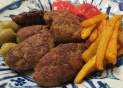 دستور پخت کتلت گوشت: غذایی خوشمزه و پرطرفدار 2 دستور پخت کتلت گوشت خوشمزه
