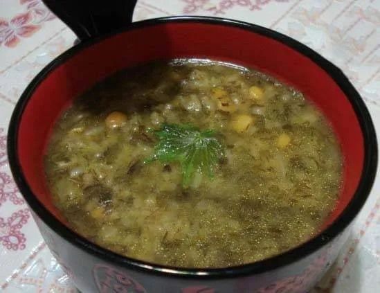 Sopa de Folhas de Cabelo 1 Folha capilar 2