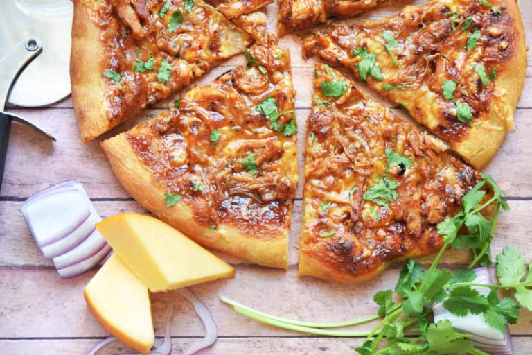 طرز تهیه پیتزا مرغ و قارچ