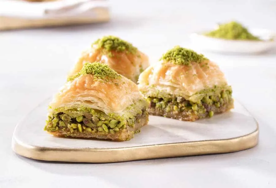 如何制作美味的自制土耳其果仁蜜饼