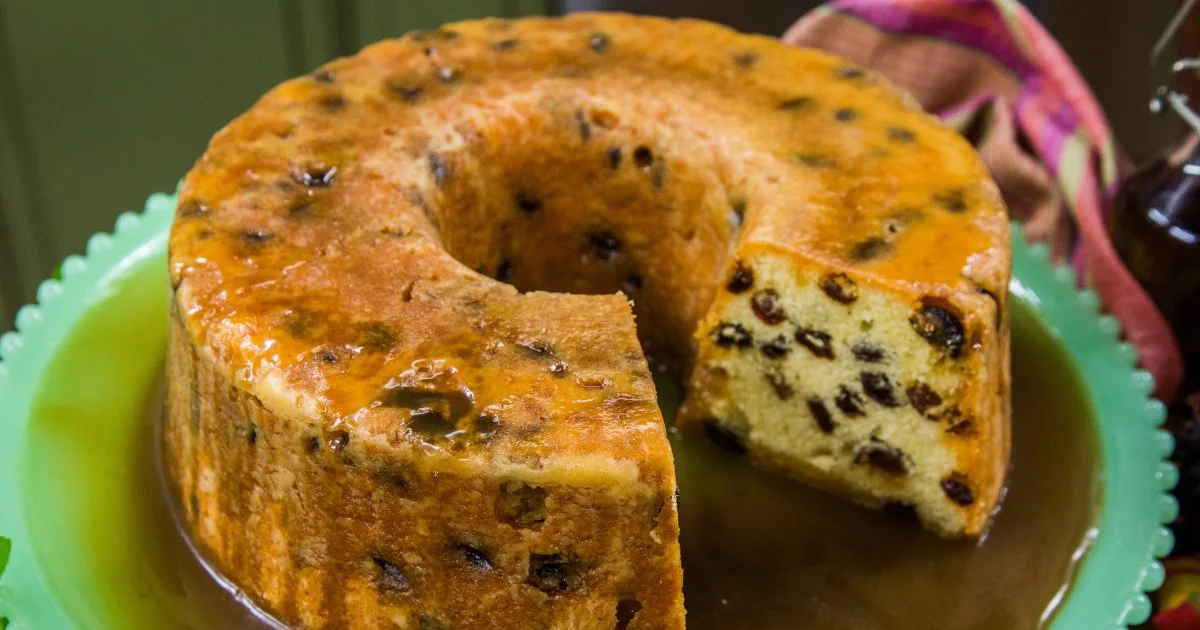 طرز تهیه انواع کیک: آموزش کامل بیش از 200 نوع کیک خانگی 53 طرز تهیه کیک کشمشی خوشمزه برای 6 نفر