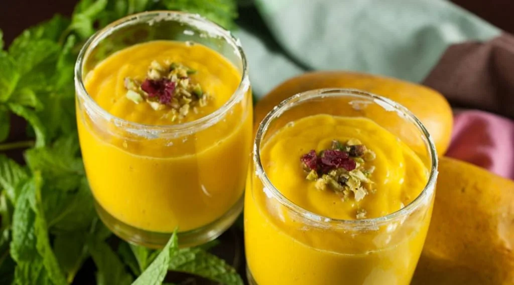 Cómo preparar un batido de mango especial y delicioso con helado