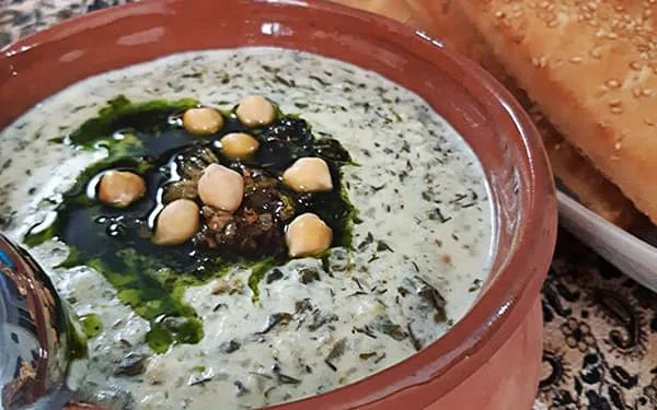 Wie man die besondere, original Mazandaran-Dupti-Suppe zubereitet