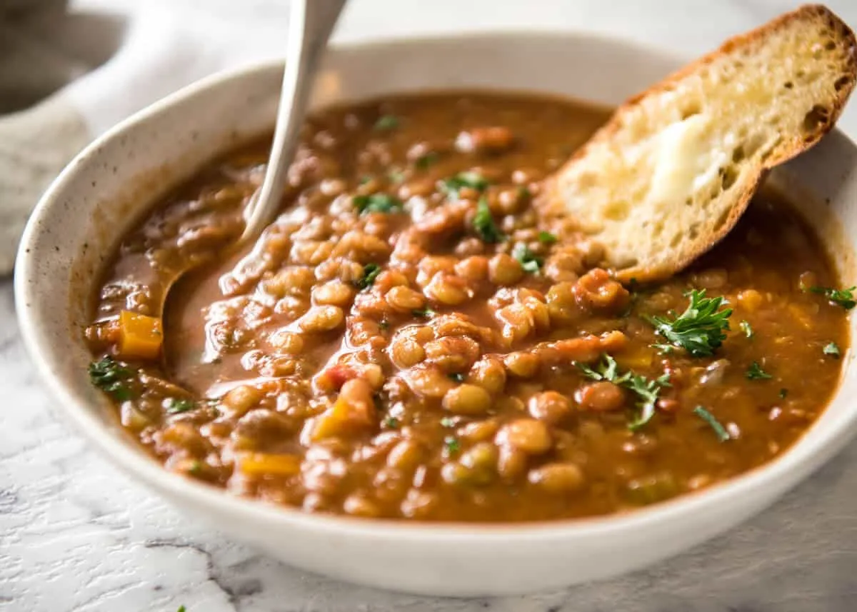 Types of local Azerbaijani foods (17 foods of East Azerbaijan Province) 16 How to make Azerbaijani lentil soup