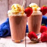 طرز تهیه میلک شیک نوتلا عالی برای 3 نفر 4 طرز تهیه میلک شیک نوتلا