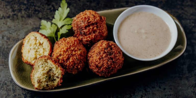 طرز تهیه ساندویچ فلافل مخصوص برای 4 نفر