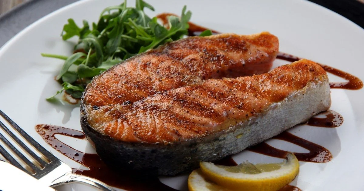 Comment préparer un excellent sandwich au steak de poisson