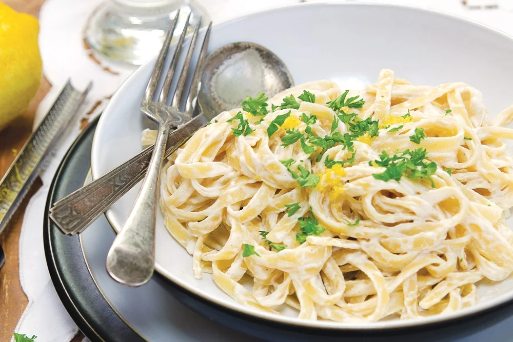 Cómo preparar la pasta fettuccine Alfredo perfecta para 2 personas