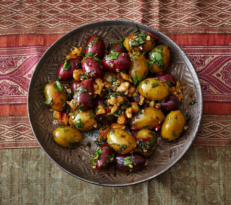 طرز تهیه زیتون پرورده شمالی گیلانی برای 6 نفر