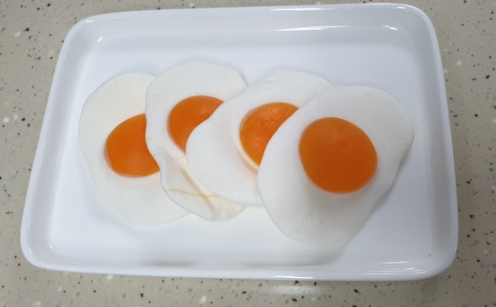 طرز تهیه ژله تخم مرغی نیمرو مخصوص