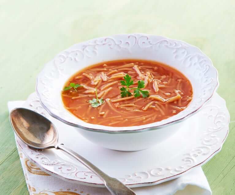 طرز تهیه سوپ ورمیشل ساده خوشمزه برای 7 نفر
