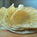 طرز تهیه نان لواش خانگی در ماهیتابه سریع