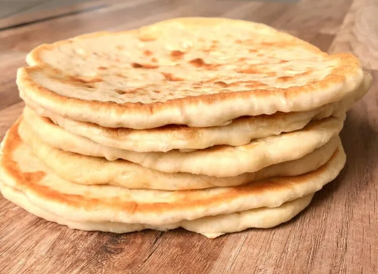 如何在黎巴嫩烤箱中制作自制皮塔饼
