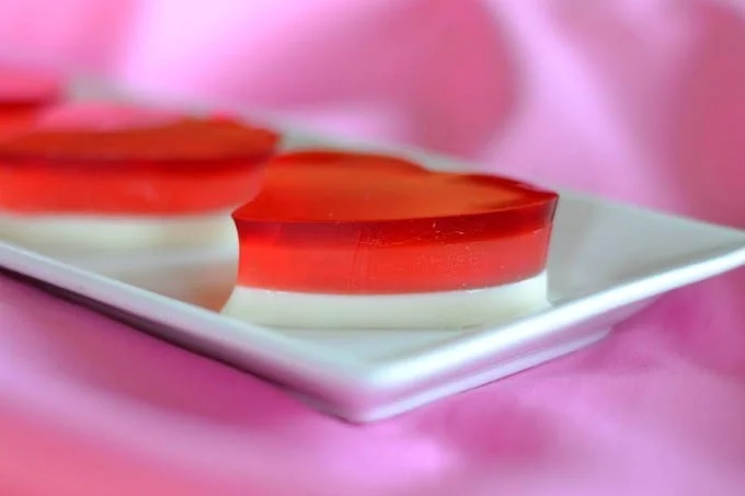 Cómo hacer gelatina especial en forma de corazón
