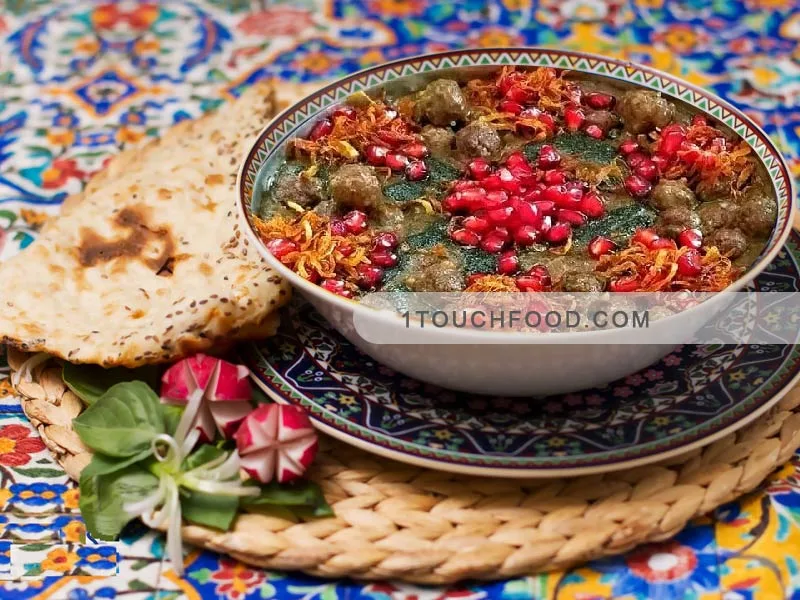 Como preparar sopa de romã Yazdi caseira para 6 pessoas. Como preparar a sopa de romã Yazdi