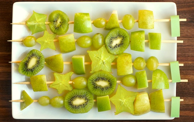 میوه های سبز رنگ تابستانی