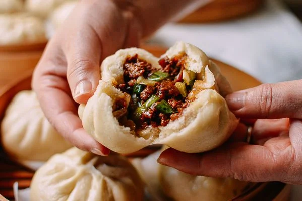 Cómo hacer bollos especiales de champiñones