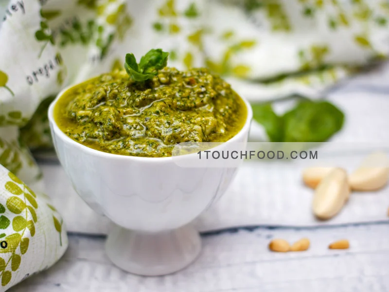 Comment préparer différents types de sauces et découvrir 8 délicieuses sauces (6) Sauce pesto à base de diverses sauces