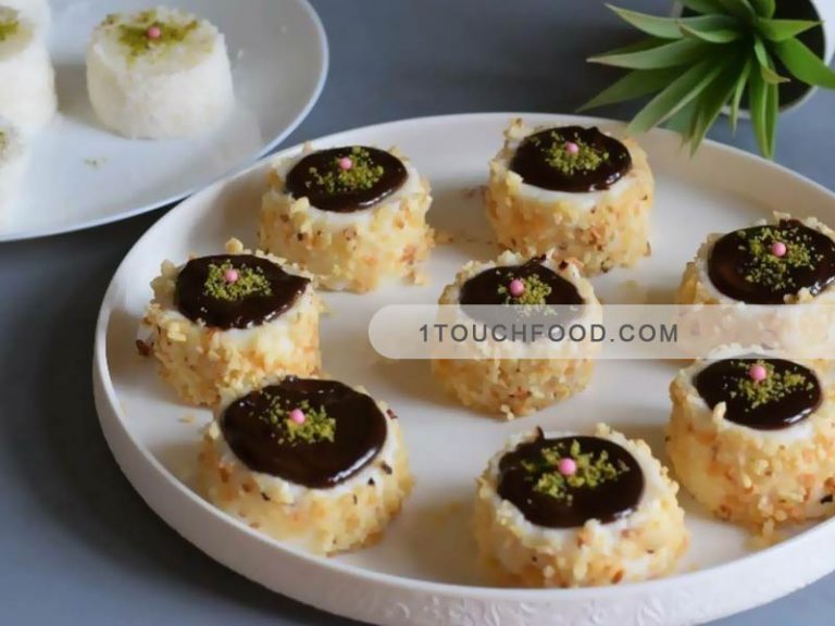 طرز تهیه دسر لیوانی ترکیه با سس شکلات