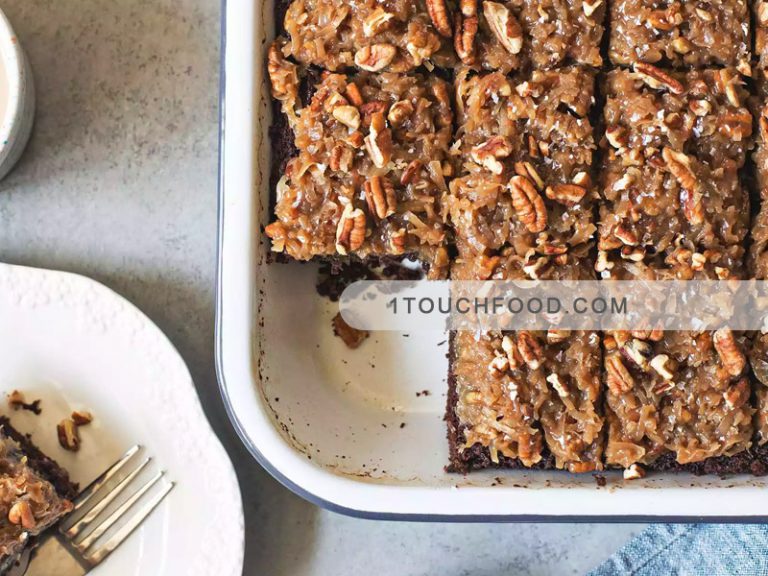 طرز تهیه کیک نارگیل و گردو ترد مخصوص