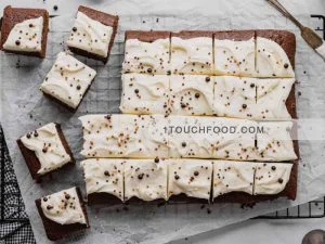 طرز تهیه کیک سس مایونز 12 تکه ای 5 طرز تهیه کیک سس مایونز 6