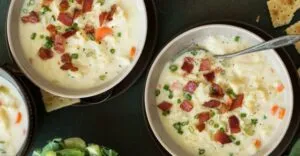 Sopa cremosa de couve-flor