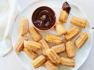 طرز تهیه شیرینی انگشتی چورو 4 نفره 6 تهیه شیرینی انگشتی چورو 1