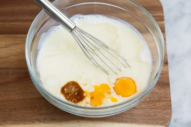 طرز تهیه وافل بلژیکی 6 عدد 5 آموزش طرز تهیه وافل بلژیکی مرحله سوم
