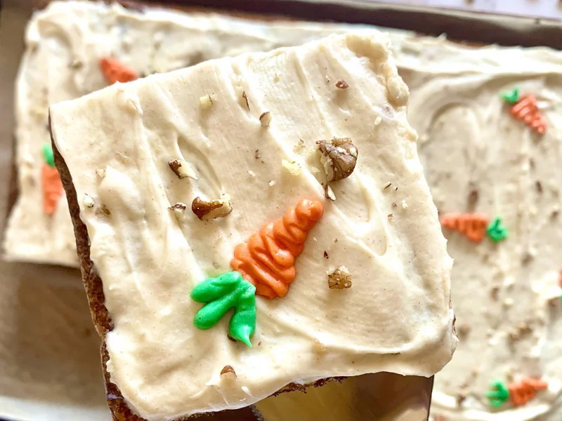 طرز تهیه انواع کیک: آموزش کامل بیش از 200 نوع کیک خانگی 126 طرز تهیه کیک تخته ای هویج مخصوص