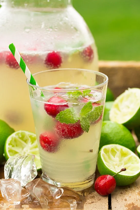 Come preparare la limonata gassata al miele