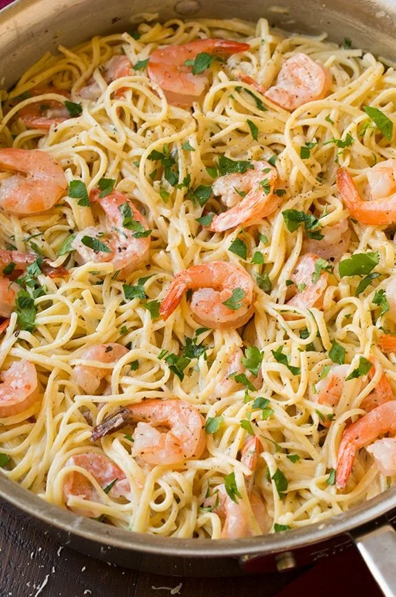 Cómo preparar una deliciosa pasta casera con camarones y queso