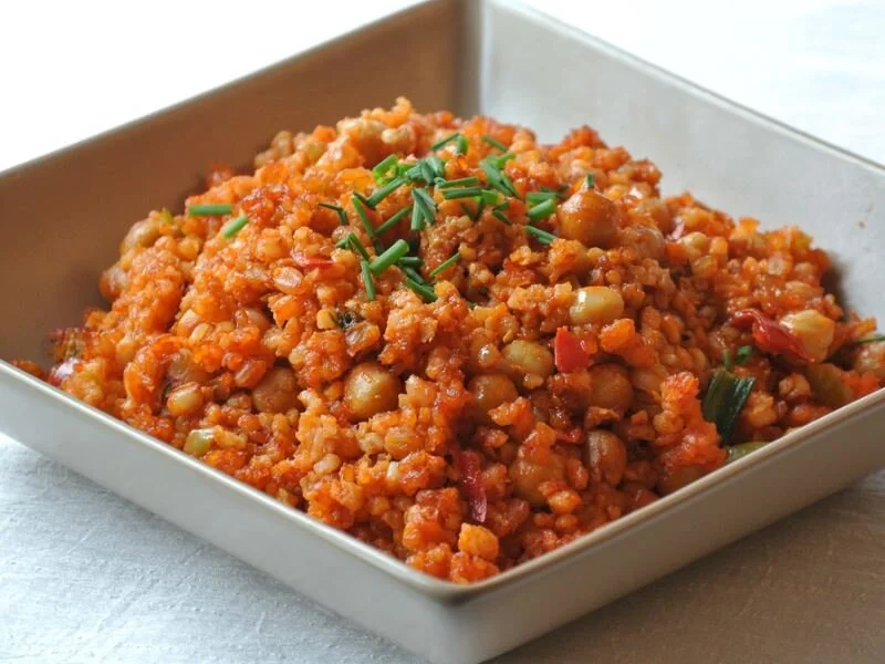 Bulgurreis mit Kichererbsen und Tomaten für Diabetiker