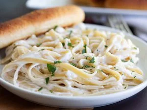 طرز تهیه سس آلفردو خانگی