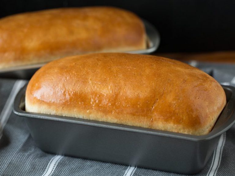 طرز تهیه نان تست فوری خانگی