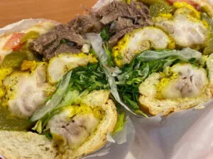 Sandwich aus Gehirn und Zunge 1