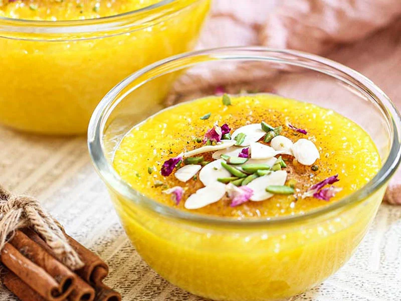 طرز تهیه شله زرد نذری و اصیل خوشمزه 8 نفره 2 مراحل کار در طرز تهیه شله زرد