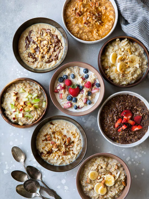 Oatmeal is a healthy breakfast.