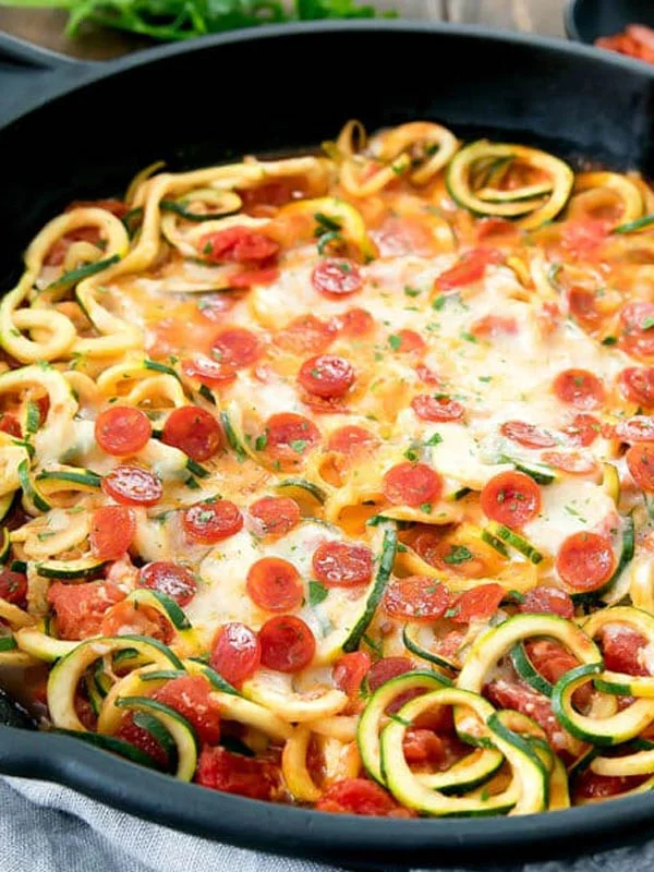 طرز تهیه نودل با پنیر پیتزا خوشمزه 4 نفره 3 نکات لازم در تهیه نودل با پنیر پیتزا