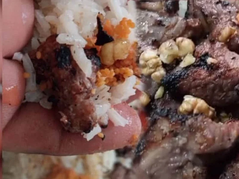 Wie man Northern Kebab Kate für ein 4-Personen-Restaurant zubereitet 1 Wie man Gilani Kebab Kate zubereitet