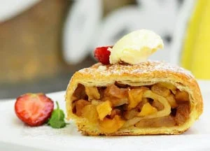 Cómo preparar un strudel casero sencillo y delicioso para 4 personas
