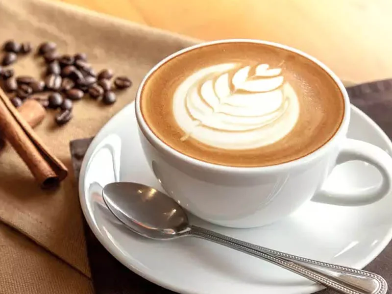 So bereiten Sie einfachen, leckeren Instantkaffee für 2 Personen zu