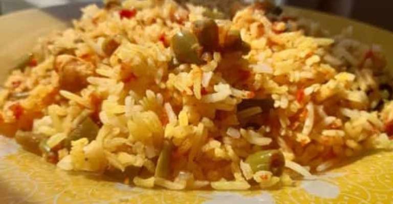 طرز تهیه لوبیا پلو با مرغ مجلسی 4 نفره