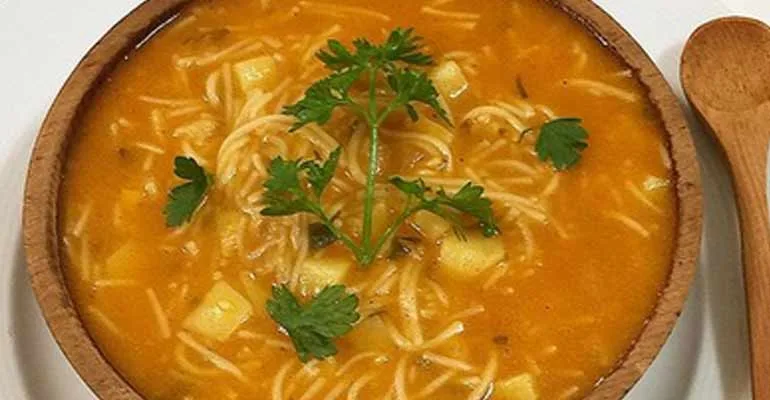 Sopa de fideos 01
