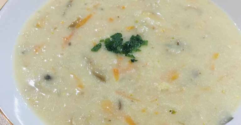 طرز تهیه سوپ جو با شیر و خامه رستورانی 4 نفره