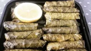 طرز تهیه یاپراک سارما (دلمه برگ مو ترکی) 5 نفره 5 سارما 02