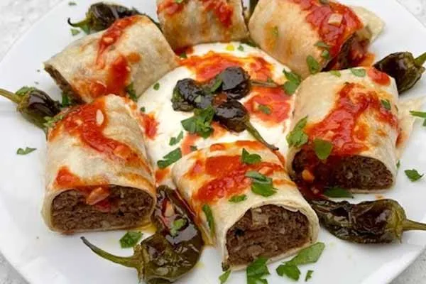 Sexto paso: Preparación de la salsa de yogur con trocitos de carne