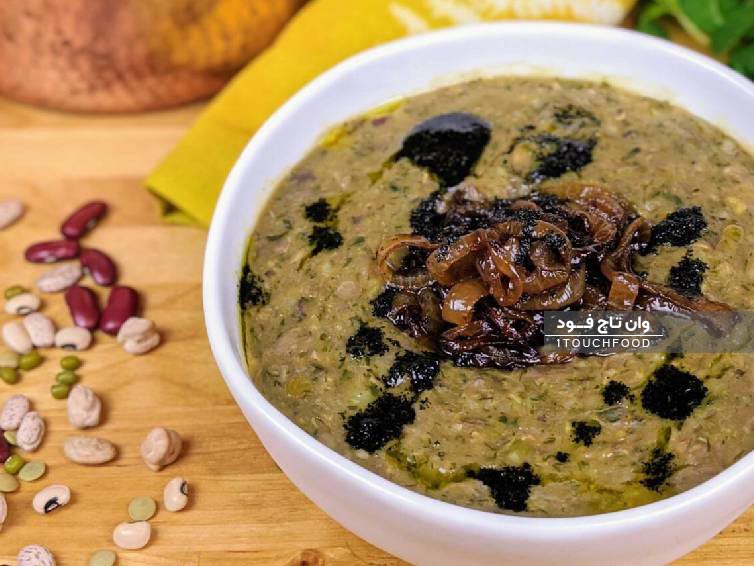 Wie man Qalamkar-Shelle-Suppe mit Weizenbulgur nach traditioneller Art zubereitet