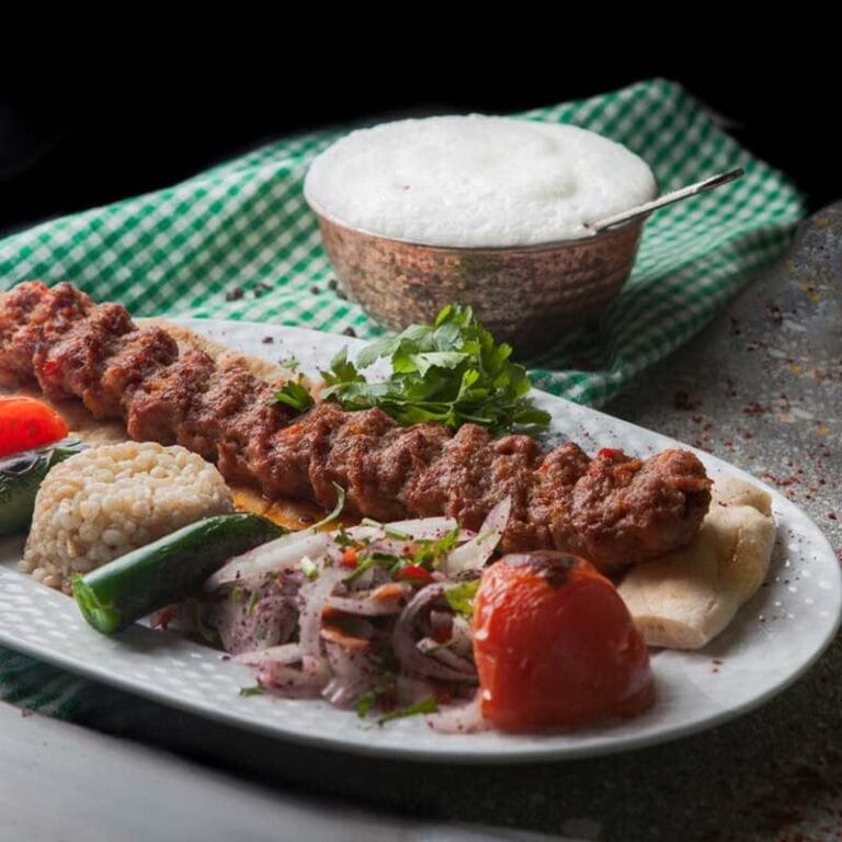 فرق کباب کوبیده و لقمه