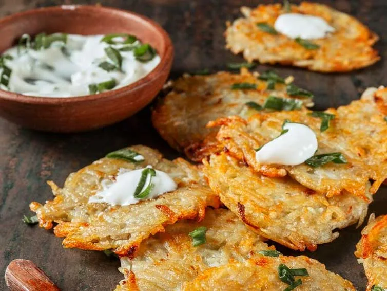 Comment préparer d'authentiques galettes de pommes de terre américaines (un délicieux petit-déjeuner)